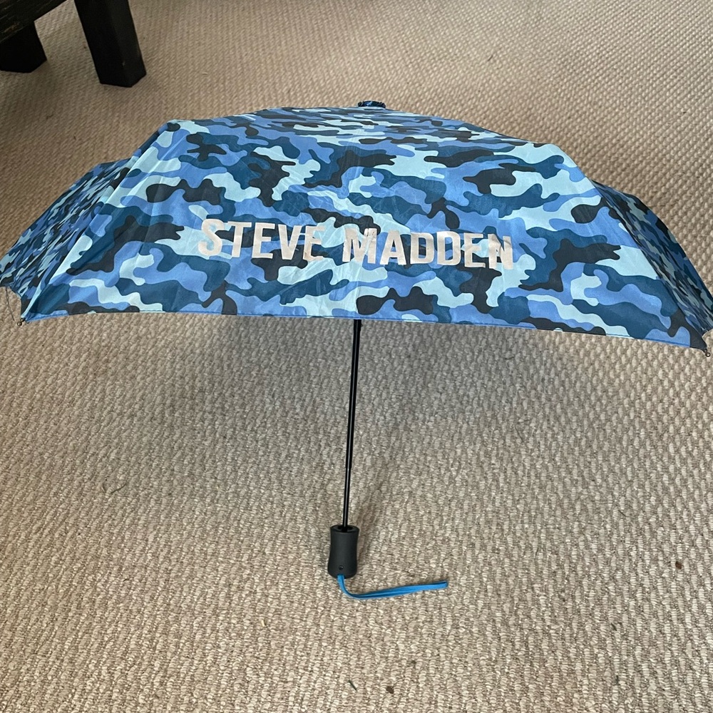 Steve Madden Blue Camouflage Umbrella
